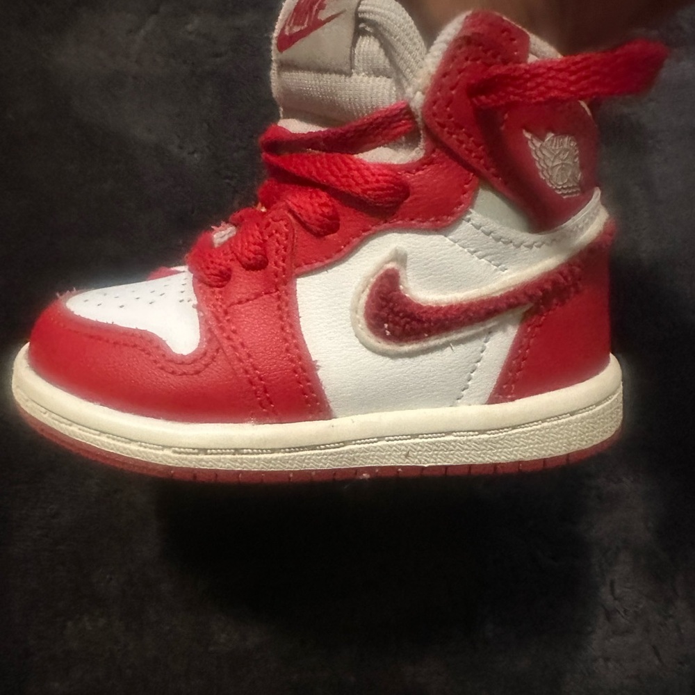 Nike Kids Red and White Sneakers